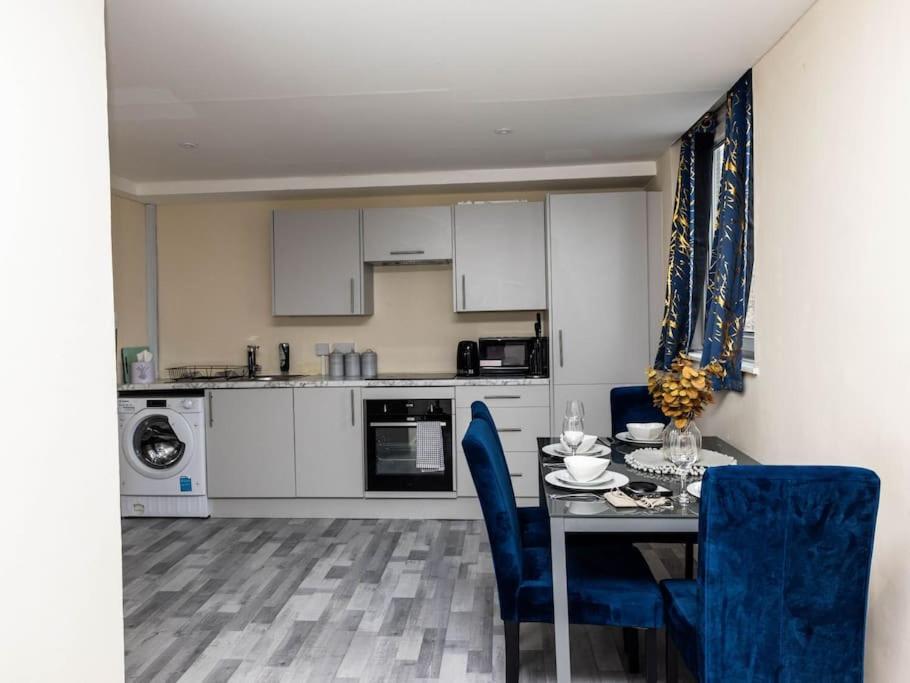 1 Bedroom-Sofabed-Worktable-4-Wifi-Parking London Luaran gambar